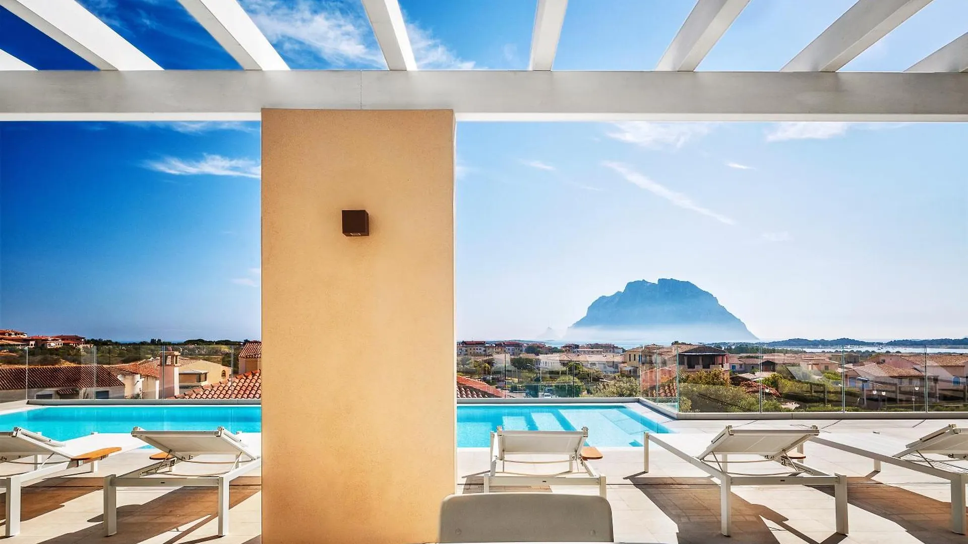 Felix Hotels - Hotel Residence Porto San Paolo Lägenhetshotell Porto San Paolo (Sardinia)