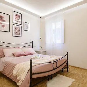 casa-agata-max-4-persone-in-pieno-centro-storico.it-tuscanyhotel.com/